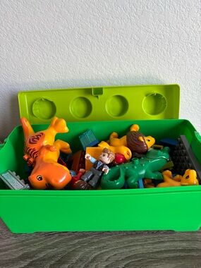 LEGO Duplo Lot In Green Storage Bin with Animal and People Figures